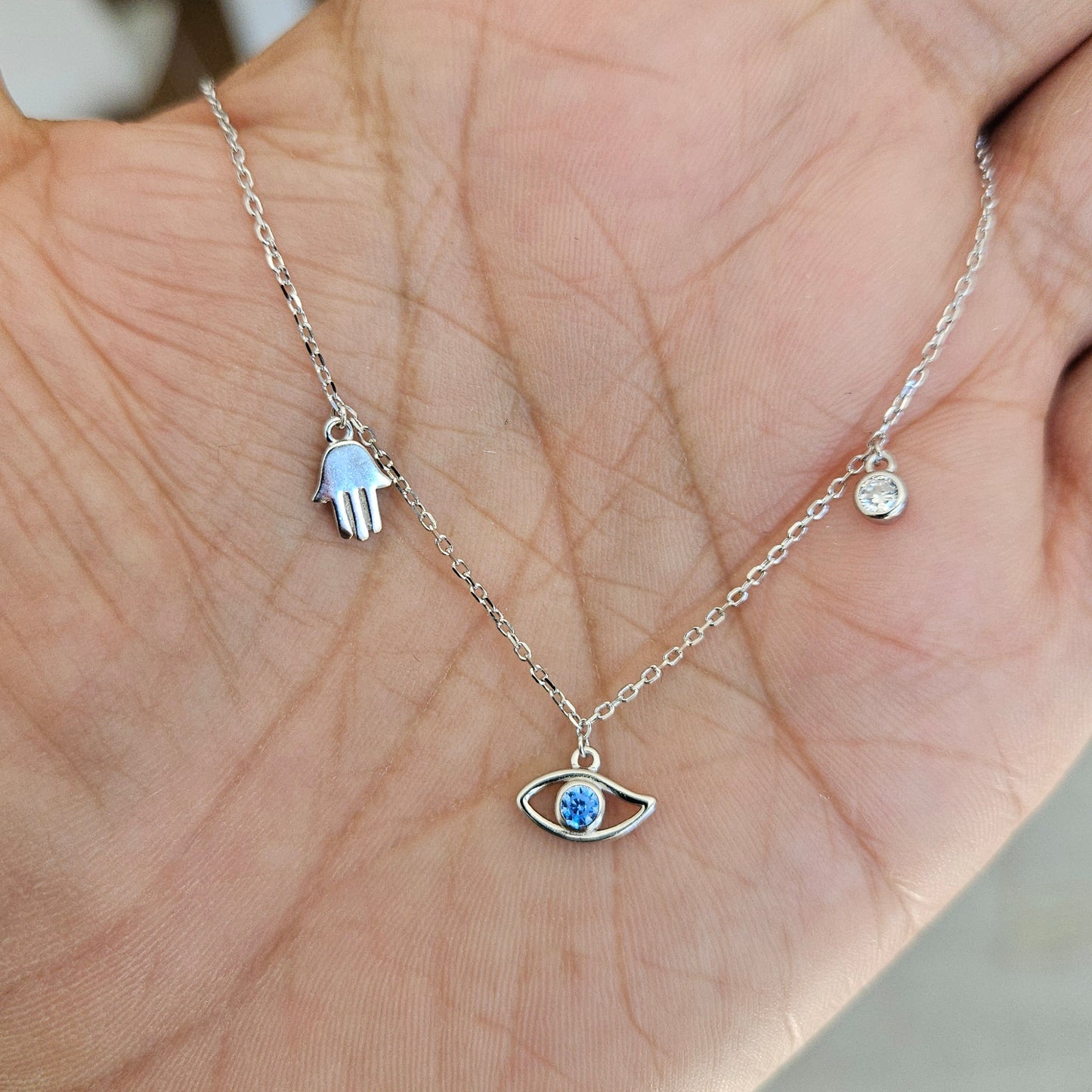 Collar de Plata con Dijes de Mano Hamsa (Hamsa), Ojo Turco y Circonita Cúbica – Ajustable con Extensión – Incluye Bolsita de Regalo
